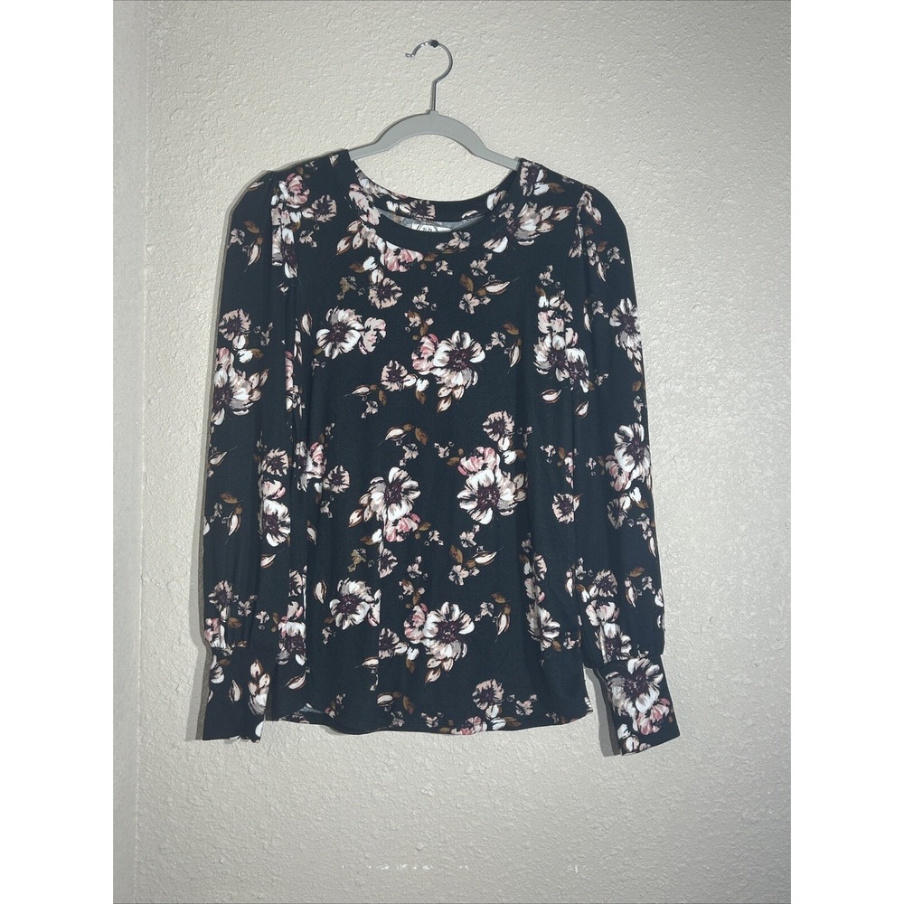 Maurices Extra Small Black Long Sleeves With Flowers